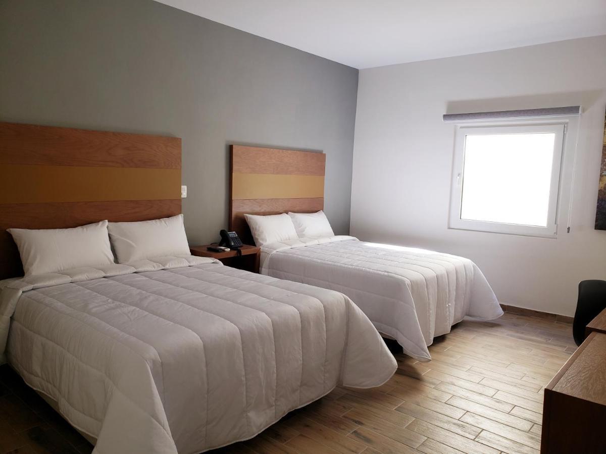 Hotel Plaza Allende Торреон Экстерьер фото